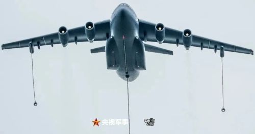 中国战机报到！