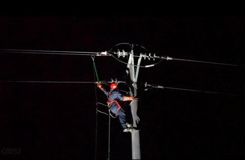 三都：昼夜不停加速电网升级改造