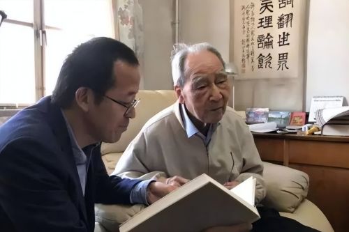 86岁患癌医生说还能活7年，常工作到凌晨4点，他活到了100岁