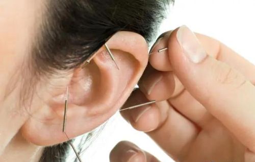 神经性耳鸣耳聋患者该怎么治疗才能好起来？