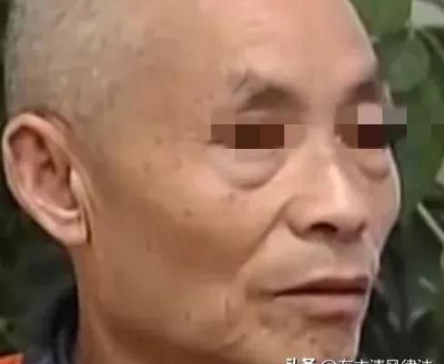 重庆肖某用砖拍哭闹的8月龄孙女，后将其扔下楼摔死，却没被判刑