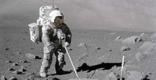 阿波罗11号是否真的登陆过月球？ChatGPT给出隐藏的答案