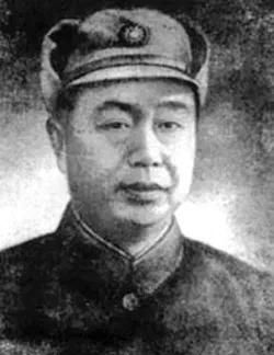 1935年，日本人将宋哲元拉下主席之位，转身就和宋哲元他交好