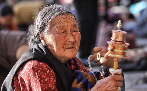 西藏秘史：一妻多夫制是怎么生活的？