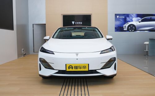 长安深蓝SL03，纯电续航515km，售价18.99万，适合年轻人吗？