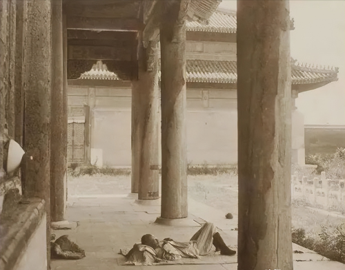 「第三期」清末慈禧西逃，这个日本人拍下大量紫禁城内廷私密照片