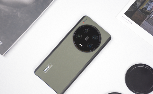 是手机但更像相机，小米13 Ultra正在玩一种很新的东西
