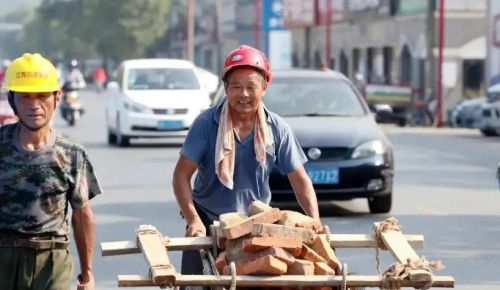 农民工要转型改名了？新名称叫新产业工人，名字有气势，还好听