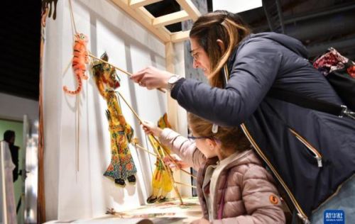 意大利举办国际手工艺展览会 中国手工艺受关注