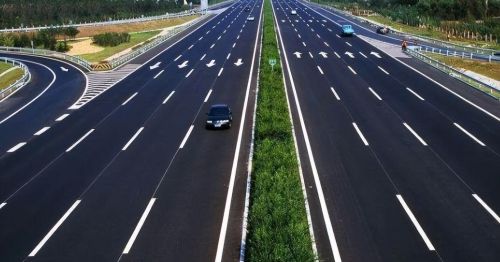 浙江在推进这条省际大通道改扩建项目，对接安徽，目标双向8车道
