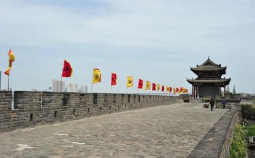 浅谈中国古代城墙防御措施，它的发展演变，对中国古代军事的影响