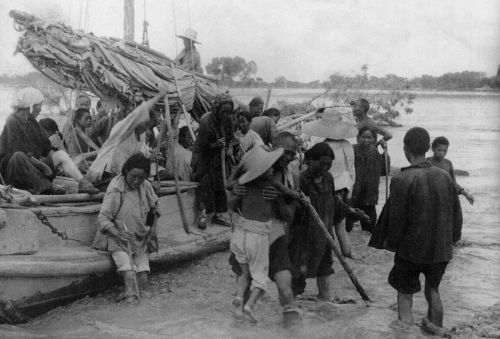 1938年蒋介石炸开黄河大堤，到底淹死多少日军？说出来你可能不信