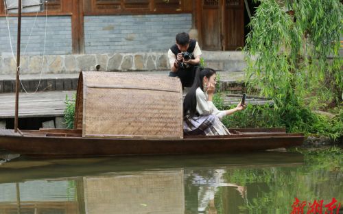 到张家界，嗨游“五一”丨张家界黄龙洞景区旅拍服务“上线”