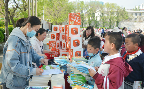 书香溢校园 淘书欢乐多——太原仁杰小学开展第五届校园读书节活动