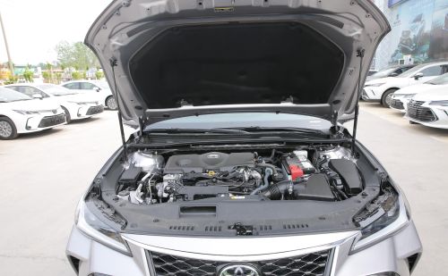 一汽丰田亚洲龙，配10个安全气囊，2.5L+8AT，油耗低，优惠2.7万