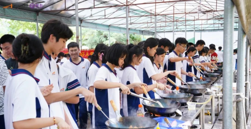 科普之旅，躬行实践！佛山二中高二年级在深圳开展研学活动