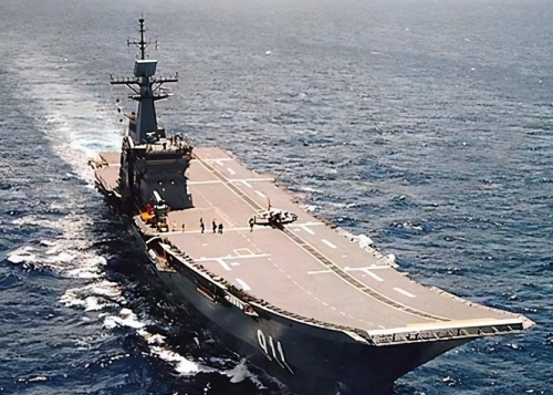 中国造舰艇亮剑南海！成为东南亚最大战舰，比航母还要大两倍多