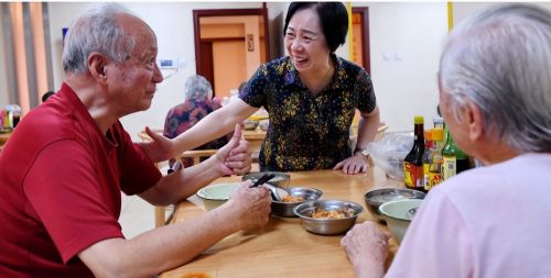 财政部最新数据，养老金涨幅或已确定，独生子女父母会增加更多？