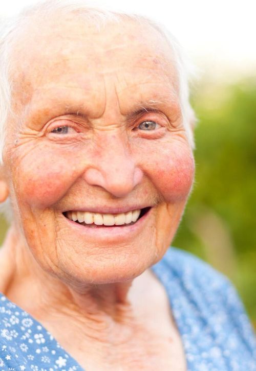 那些“藏”在脸上的长寿信号，老人脸上有这些特征，往往长命百岁