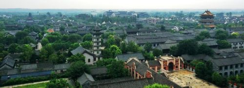 关于旅行，丽江古城和台儿庄古城你更推荐哪一个？