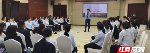 邮储银行郴州市分行开展 规范化服务能力提升专项培训