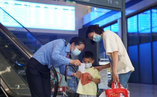 “五一”铁路运输27日启动 重庆火车站预计发送旅客175万人次