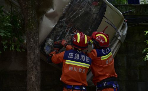 四川消防开展2023年度地震救援综合演练 检验队伍跨区域执行任务能力