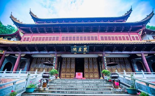 江西青原山有座净居寺，历史悠久，环境清幽，徐霞客曾来此游历！