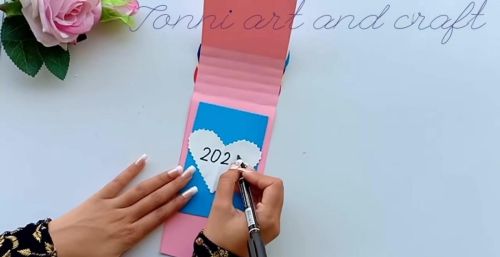 彩纸制作新年贺卡(用彩纸做新年的贺卡)