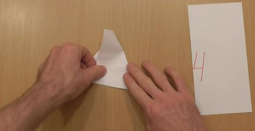 「DIY折纸系列」教你学习如何制作一个纸足球（步骤2-1）