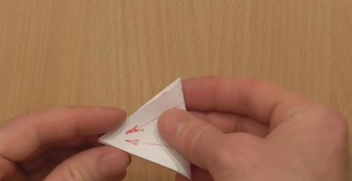 「DIY折纸系列」教你学习如何制作一个纸足球（步骤2-1）