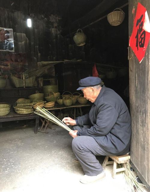 《 编花篮 》(编花篮怎么玩儿?)