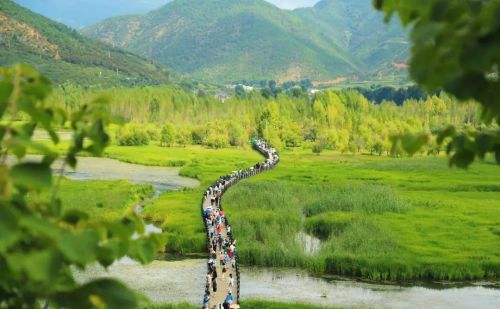 越是冬天,越要去泸沽湖旅游(越是冬天,越要去泸沽湖的说说)