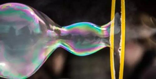 制作方形泡泡(方形泡泡的原理是什么?)