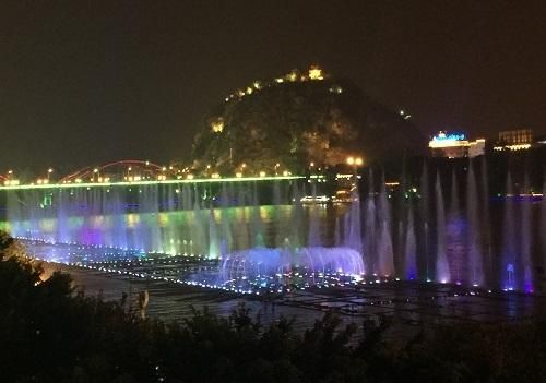 柳州音乐喷泉，国内旅游不容错过的一道夜景