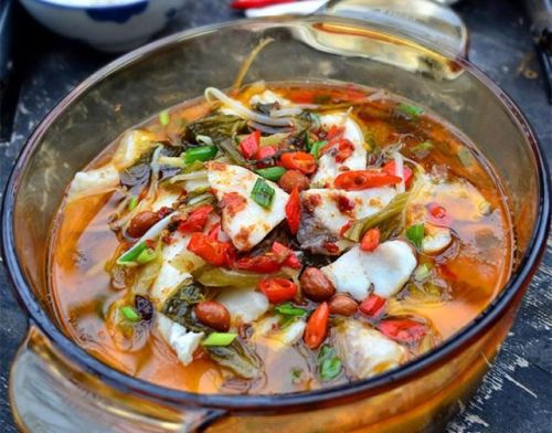 酸菜鱼怎么做好吃酸菜鱼的家常做法(酸菜鱼的做法 最正宗的做法酸)