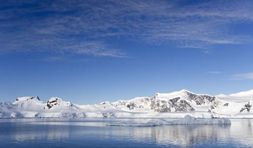 如果南极的冰融化了地球会怎么样(如果南极的冰融化那么会上升多少米)