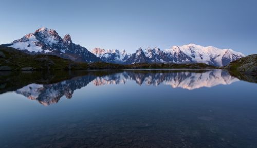 大禹治水的山(大禹治水山水图)