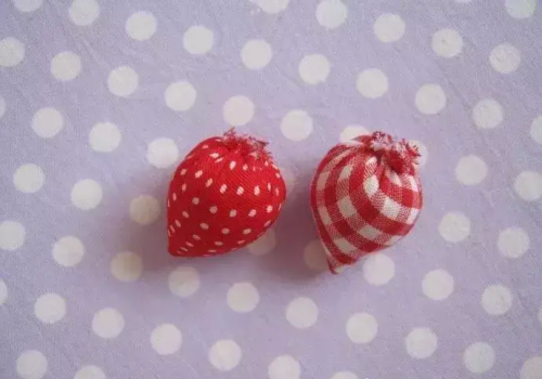草莓袋套法(草莓袋怎么折)