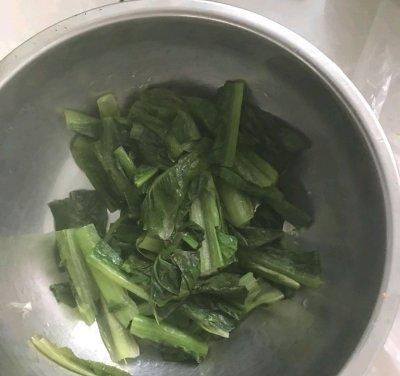 莴笋叶炒香菇的做法大全家常(莴笋叶炒香菇的功劳)