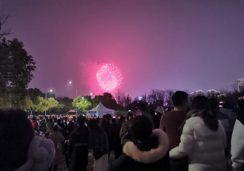 元宵节杭州放烟花在什么地方(杭州元旦烟花地点)