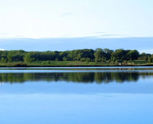 山水湖景画(山水湖图片大全)