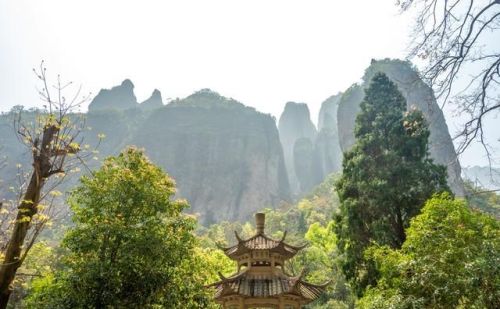 雁荡山旅游攻略(雁荡山风景区一日游攻略)