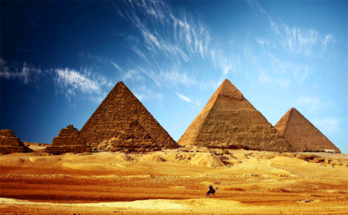 埃及金字塔一法老墓中，出土两件文物，考古专家一看：非地球之物