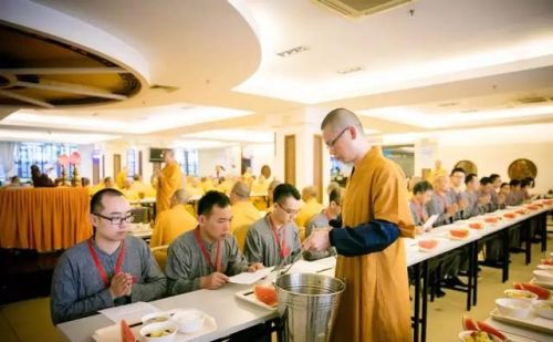 吃饭挑食也会损减福报