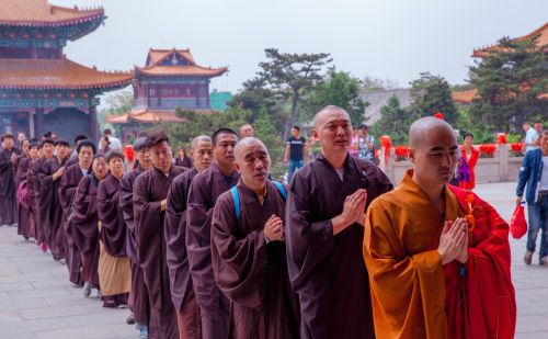 大德开示：烦恼太重，是你想太多了