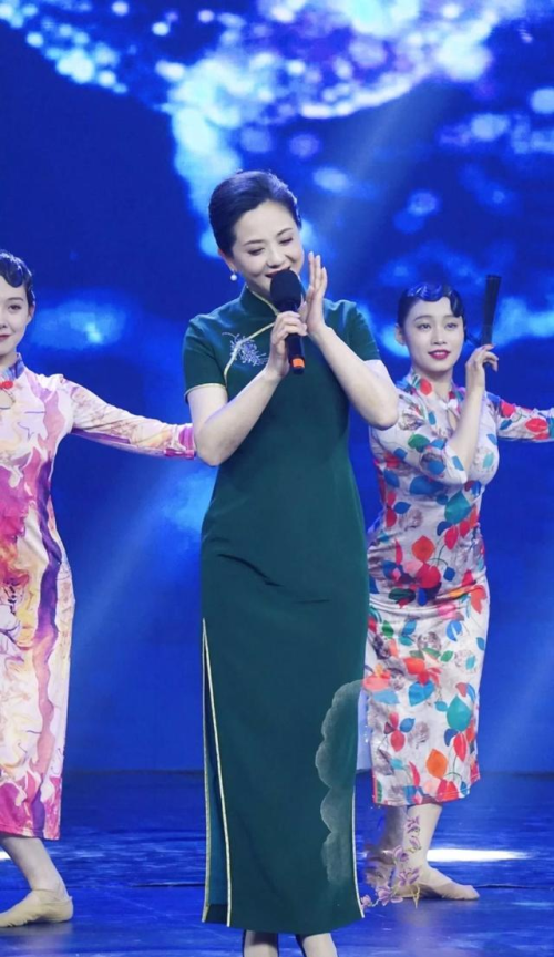 6位中国天然美女：没整容没打针，比网红脸耐看，自然老去也很美