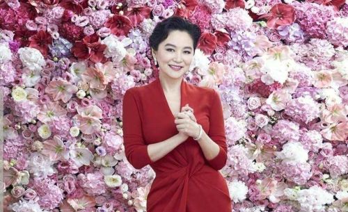 从“普通女人”到“气质贵妇”，这4点做对了让人越老越好看