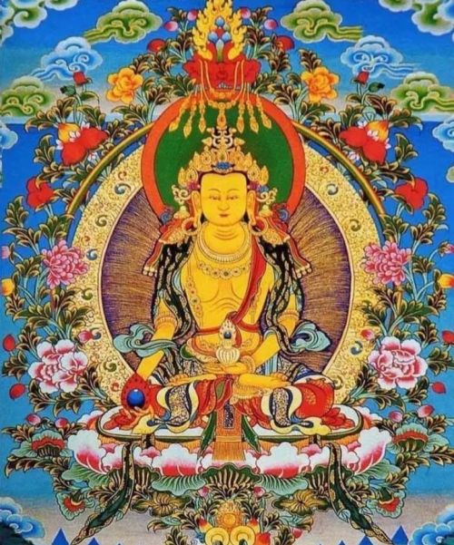 藏传佛教寺庙的佛菩萨像特征
