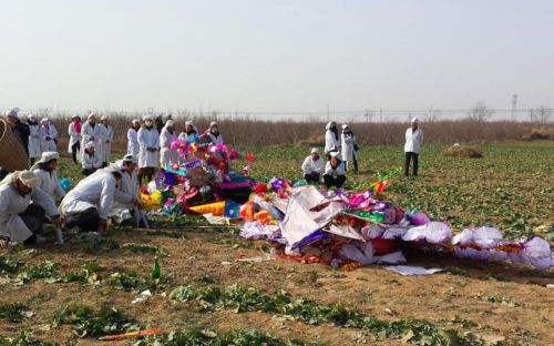 丧礼祭祀为什么要用纸扎？你知道用纸扎祭祀，究竟有什么讲究吗？